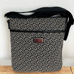 Tommy Hilfiger Crossbody